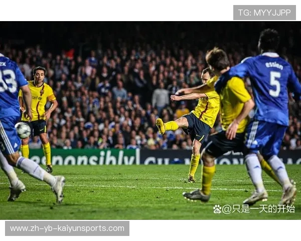 主队球员在比赛中频频获得进球机会，持球队员有进攻3秒吗