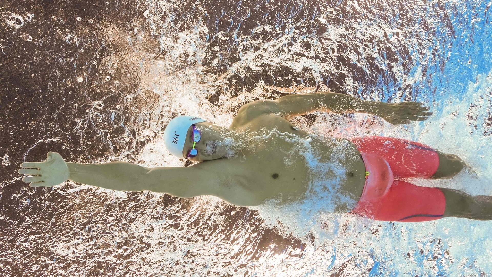 德甲球队利用视觉注意力追踪优化传球决策效率分析，视觉足球