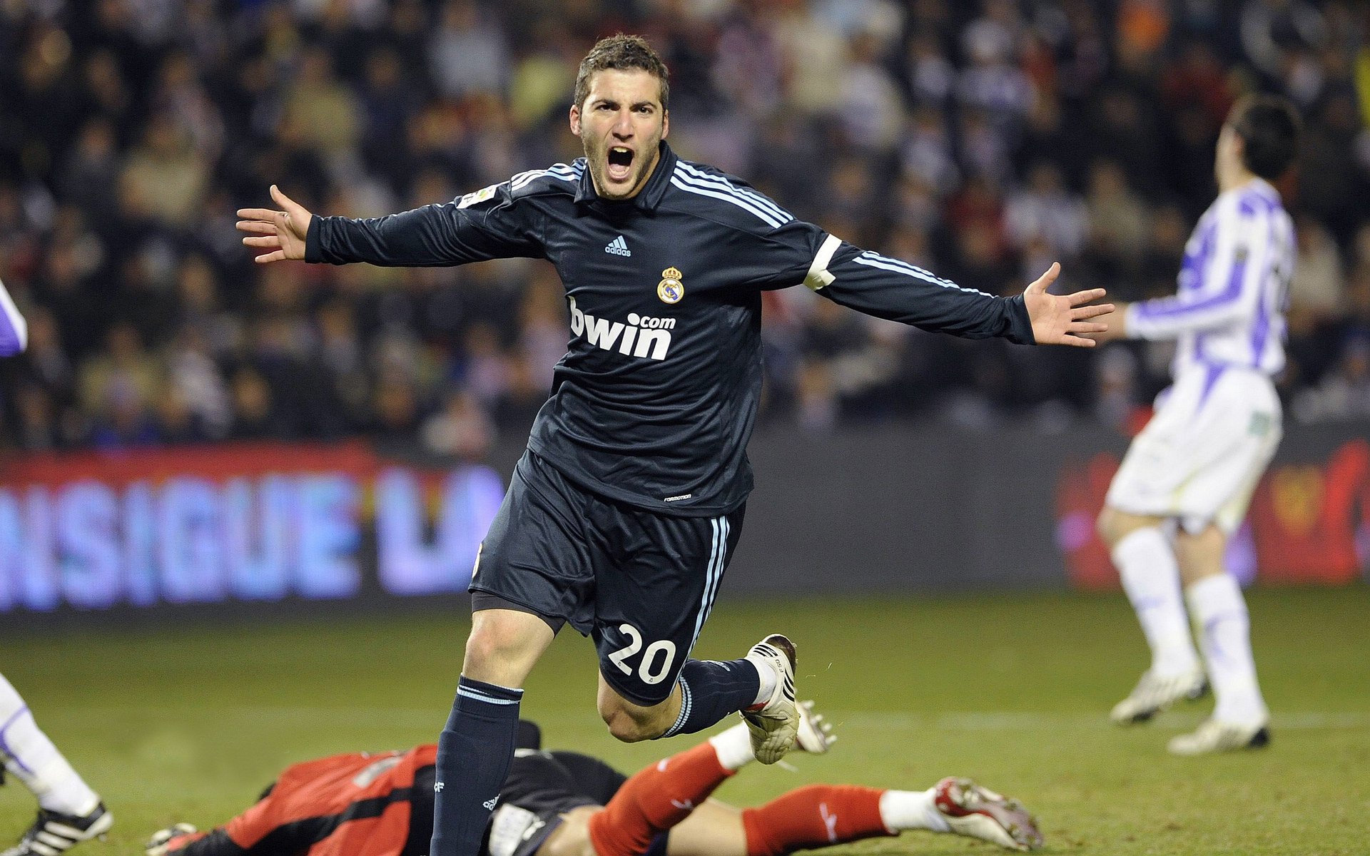 莱德基冲线瞬间震撼全场，莱德基实力